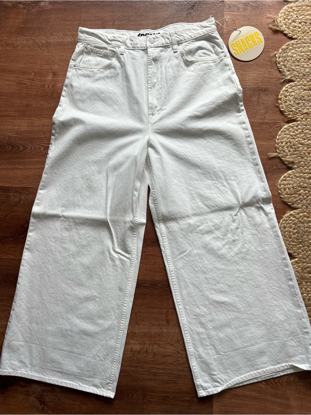 MOTHER SNACKS! High Waisted Pushpop Cuff Crop Jeans Size 33 NWT RT $218 White